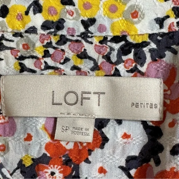 LOFT Petite Floral Split-Neck Blouse Ruffle Hem Long Sleeve Small SP - Picture 7 of 15